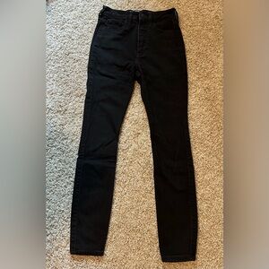 Hollister Black Ultra High-Rise Super Skinny Soft Stretch size 0S/24W/26L